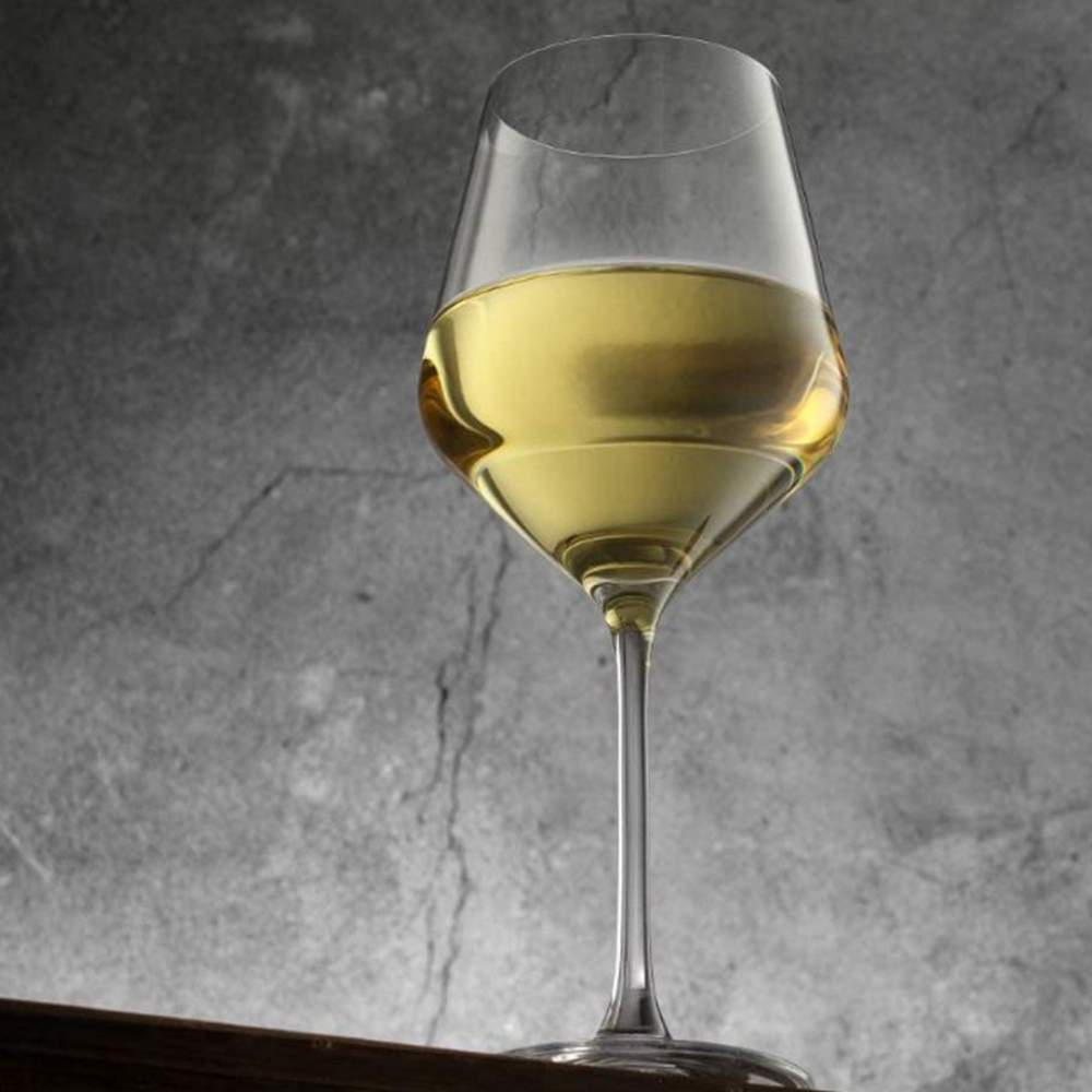 Plastic White Wine Glasses: image 1